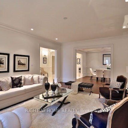 For Lease - 11 York Road, Toronto, Ontario - Photo 1