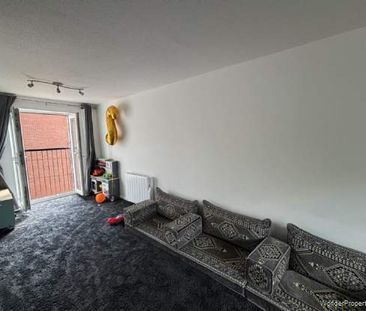 2 bedroom property to rent in Manchester - Photo 3