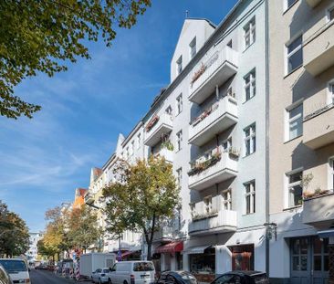 1-Zimmer-Altbau-Wohnung mit Dielenboden im ruhigen Seitenfl&uuml;ge... - Photo 1