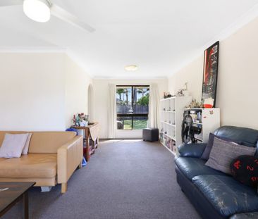 31 Lakeridge Drive, Varsity Lakes QLD 4227 - House For Rent | Domain - Photo 1