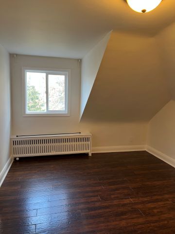 For Lease - 585 Byngmount Avenue Unit# Upper, Mississauga, Ontario - Photo 2