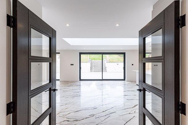 5 bedroom detached house to rent - Photo 1