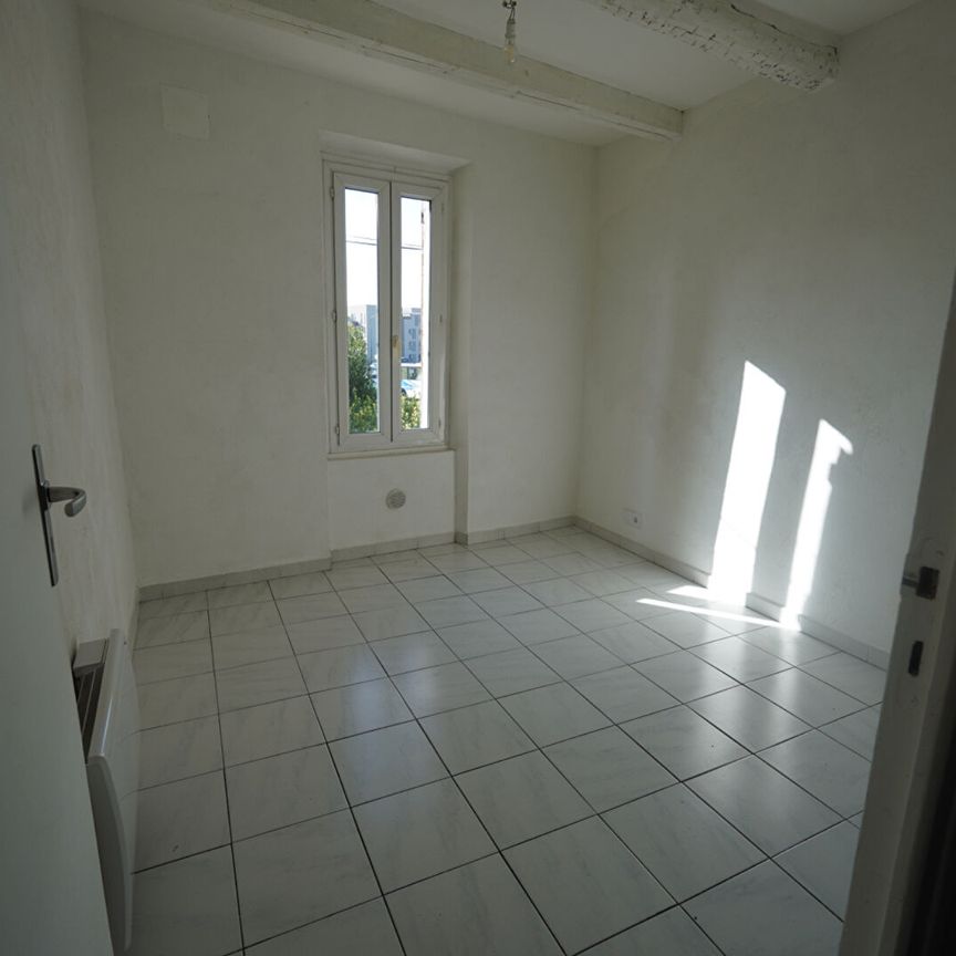 LE MUY - Appartement T2/T3 d'une superficie de 41m2, - Photo 1