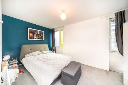 3 bedroom flat to rent - Photo 4