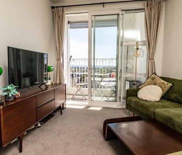 Charming Corner Apartment Mount Eden - Photo 4