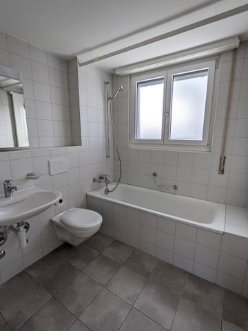 3-Zimmer Dach-Whg an ruhiger Wohnlage im Grünen in Riehen - Photo 3