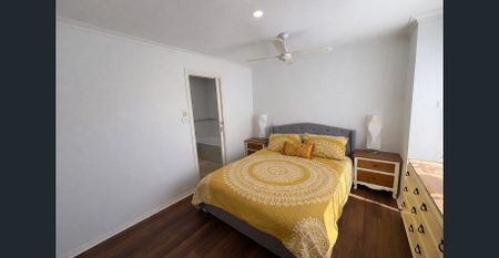 Spacious Unit with Undercover Pergola & Solar Panels - Save on Bills - Photo 4