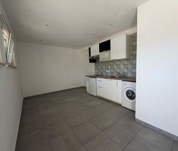 Location Appartement 1 pièce 18m² STE GENEVIEVE DES BOIS 91700 - Photo 3