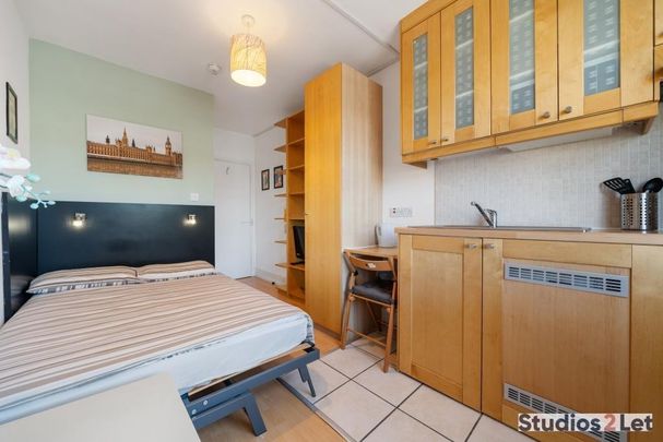 Studio to rent - Photo 1