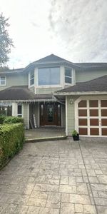 Ugly Home That Needs Love! - Photo 4