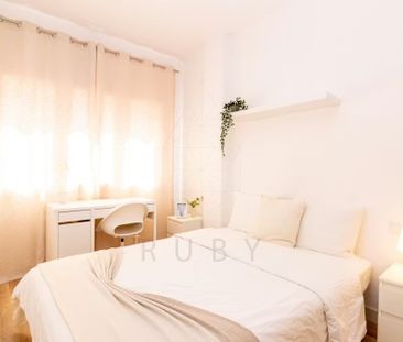 Carrer de Mas, L'Hospitalet de Llobregat, Catalonia 08904 - Photo 6