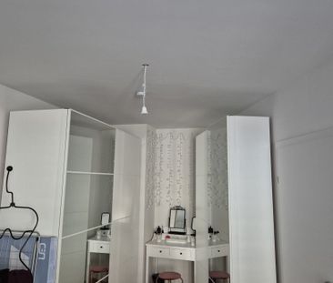 Wunderschöne 2-Zimmer-Wohnung mit idealer Raumaufteilung in zentral... - Photo 2