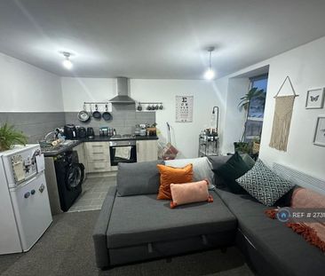 2 bedroom flat to rent - Photo 1
