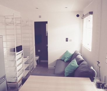 Studio Flat, London, NW2 - Photo 3