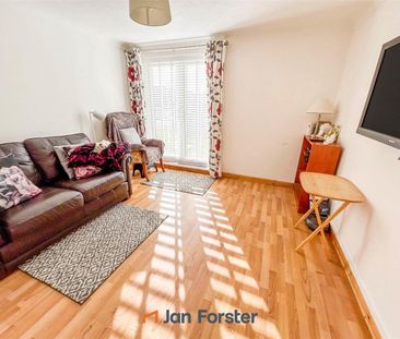 2 Bedroom Flat - Ground Floor - Photo 1