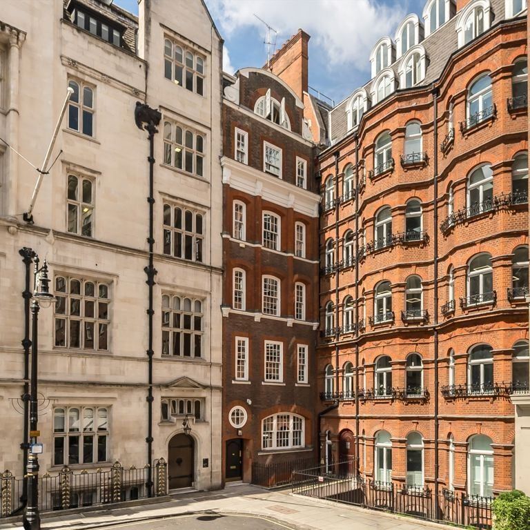 Stratton Street, Mayfair, W1J - Photo 1