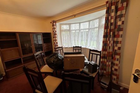 The Street - Photo 3