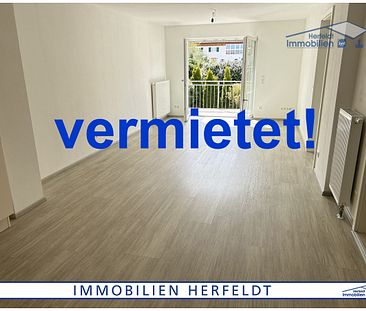 Moderne, barrierefreie 2-Zimmer-Wohnung mit West-Balkon in schöner Lage für Singles - Photo 2