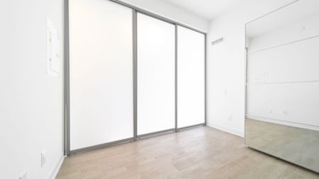 For Lease - 57 St Joseph Street Unit# 716, Toronto, Ontario - Photo 2
