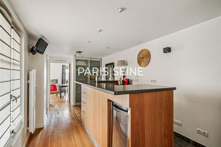 ** CHAMPS-ELYSEES ** Superbe 2 pièces de 51 m² meublé et climatisé ! - Photo 2