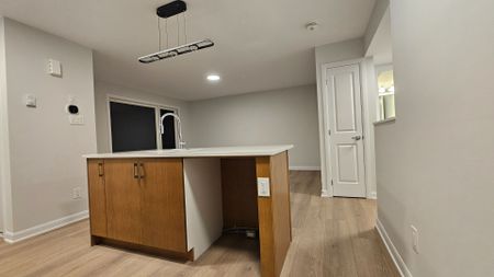 For Lease - 801 Glenroy Gilbert Drive Unit# 17, Barrhaven, Ontario - Photo 5