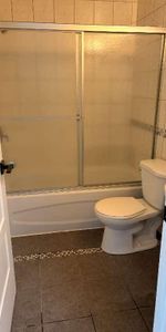 À VOIR 3 1/2 rénové appartement près métro Concorde - Photo 4