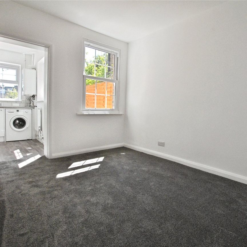 2 bedroom house to rent - Photo 1
