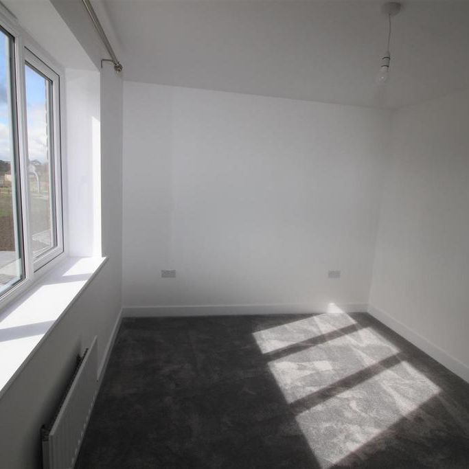 4 bedroom detached house to rent - Photo 1