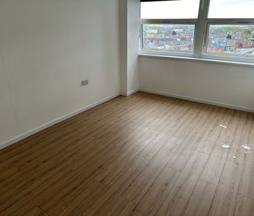 1 Bed Flat, Hawthorns Apartments, B66 - Photo 2