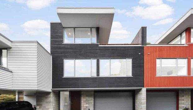 Stunning 3 Level Home - Photo 1