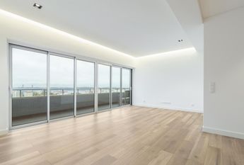 4 Bedroom Apartment with a view, Restelo, Lisboa