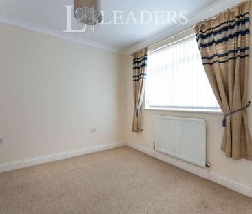 Well Road, Pagham, PO21 - Photo 1