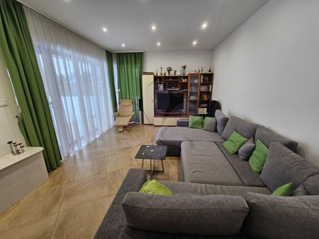 Debrecen, Alma utca, house for rent - Fotó 5