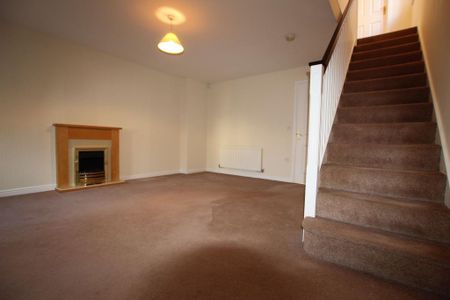 3 bedroom semi-detached house to rent - Photo 4