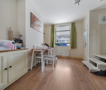 2 bedroom terraced house to rent - Photo 5