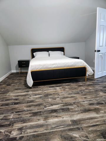 For Lease - 27 Beech Street, Ajax, Ontario - Photo 2