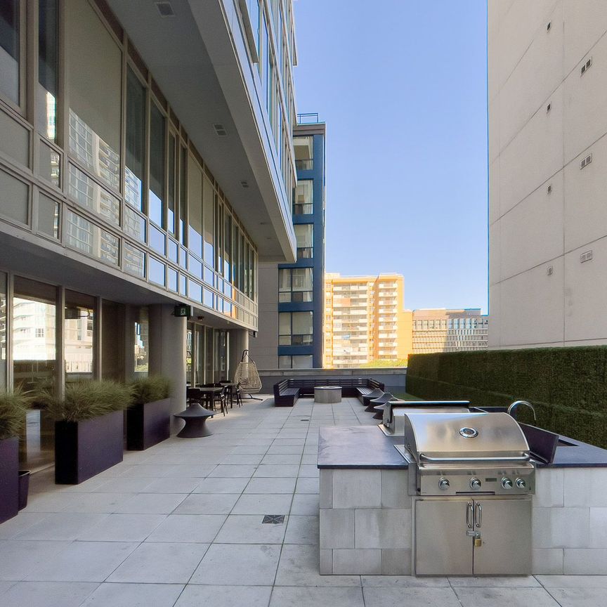 For Lease - 68 Shuter Street Unit# 910, Toronto, Ontario - Photo 1