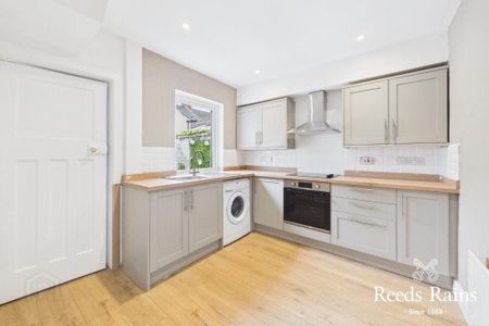 45 Willowfield Drive, Woodstock, Belfast, BT6 8HN - Photo 5