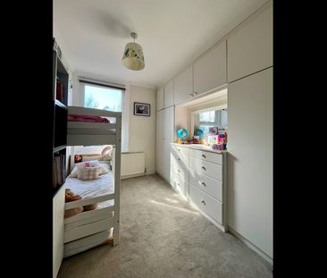 2 Bed Terraced House, Leslie Road, N2 - Photo 5