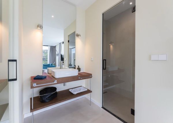 FANTASTIC LUXURIOUS VILLA IN MARBELLA