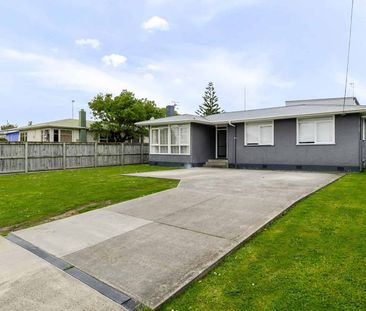 Comfortable Family Home - Photo 4