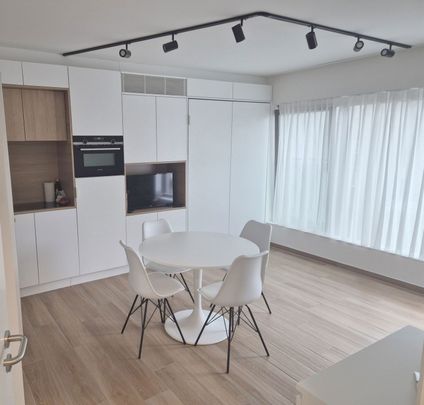 Appartement te huur - Photo 1