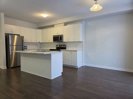 For Lease - 105 Natare Place, Kanata, Ontario - Photo 2
