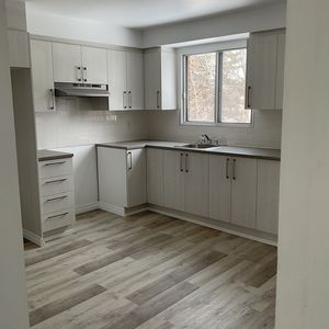 3 1/2 Entièrement Rénové - Photo 3