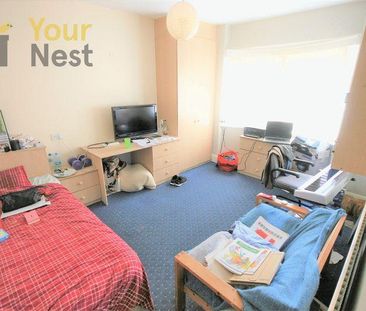 4 bedroom semi-detached house to rent - Photo 4