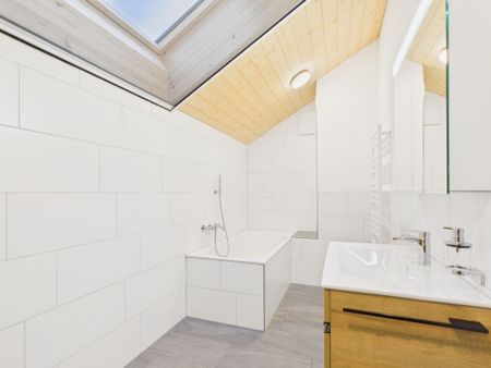 New 6-room apartment in Thurnen - Photo 4