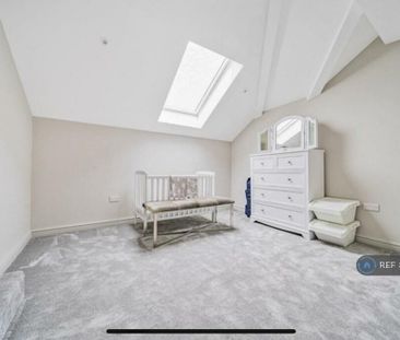 5 bedroom end of terrace house to rent - Photo 6