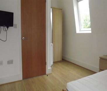 Room 2, 58 Brookhill Road, London - Photo 2