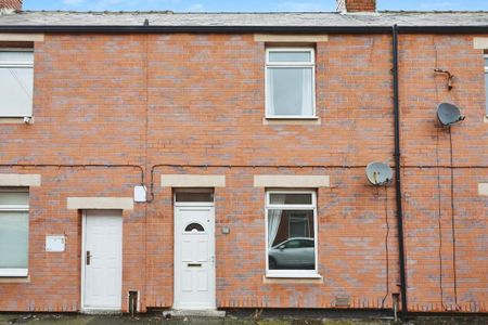 2 bedroom terraced house to rent - Photo 5