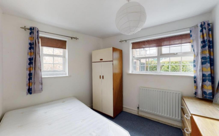 5 bedroom private hall to rent - Photo 3